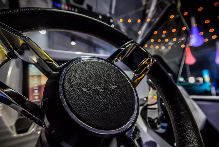 Axopar-22-Spyder-gallery_18_C4A0824__FillWzEyODAsODYwXQ_WebP~jpg