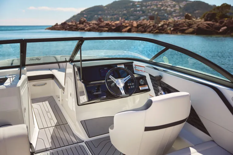 2026-SPX-210-Outboard-SPO210-helm-09282-X4