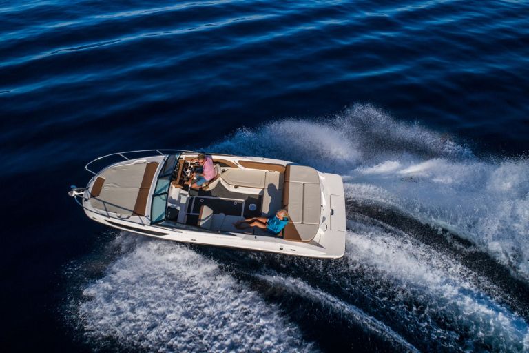 sea-ray-sun-sport-serie-sun-sport-230-02